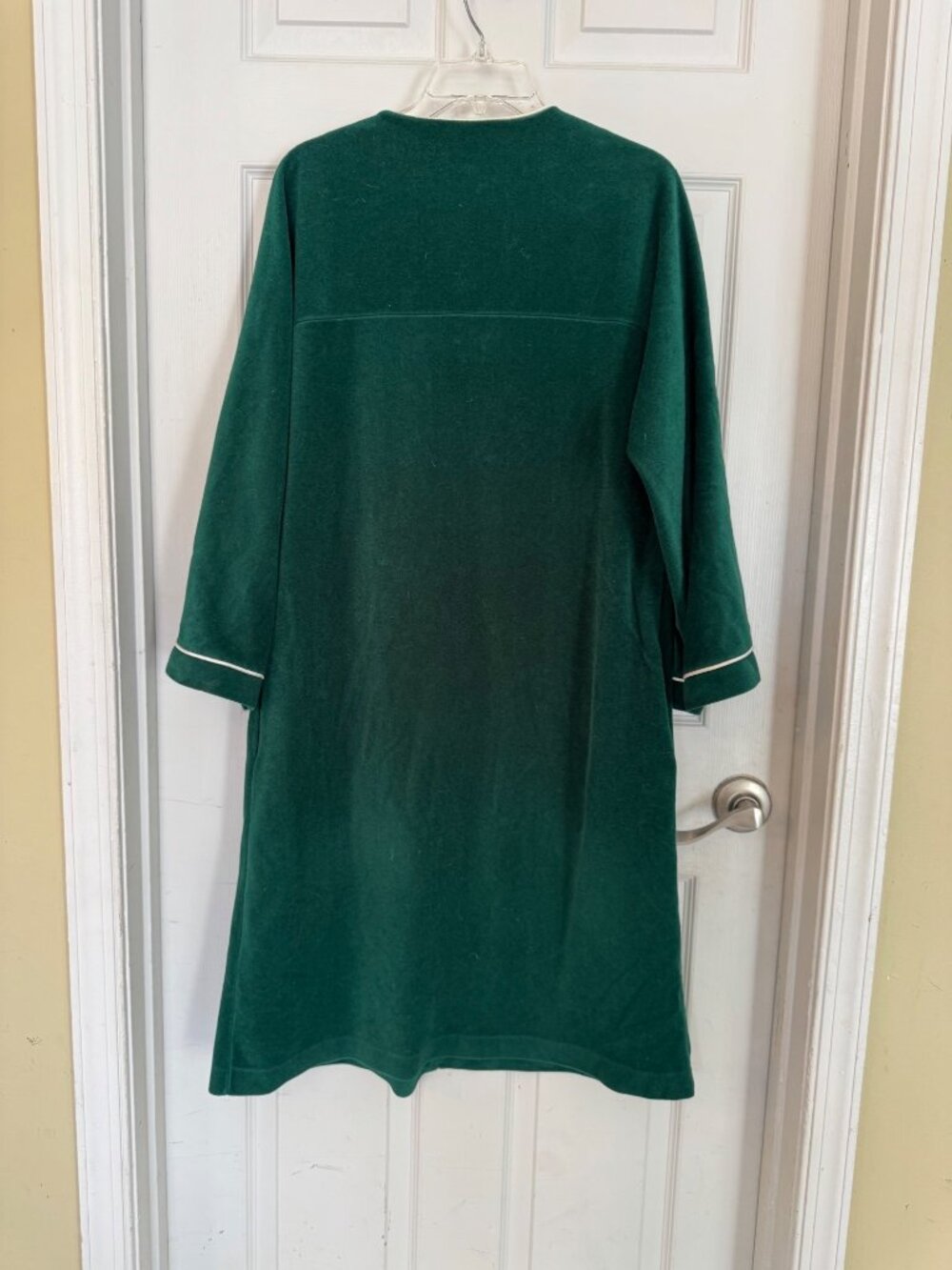 Vintage Vanity Fair Green Velvet Velour House Coat Robe Medium Retro Pocket - Picture 2 of 9
